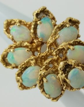 VINTAGE ESTATE 14K YELLOW GOLD OPAL OYSTER DESIGN COCKTAIL RING