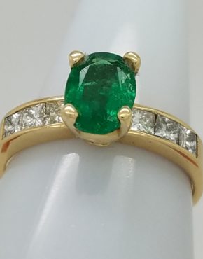 Colombian Emerald with Natural Diamonds Ring 14k Yellow Gold