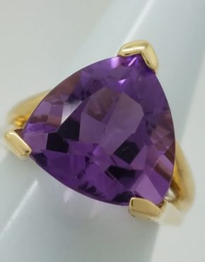 TRILLIANT AMETHYST RING 10K YELLOW GOLD