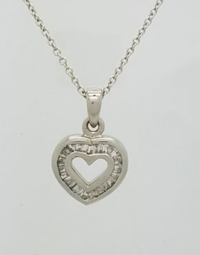 14K HEART SHAPE DIAMOND 0.25CT WHITE GOLD PENDANT
